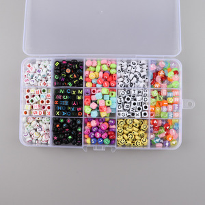 Matériaux de perles à enfiler DIY : Perles de lettres en acrylique et plastique à 15 compartiments, perles carrées en anglais pour l'éducation précoce des enfants - Product Image 3