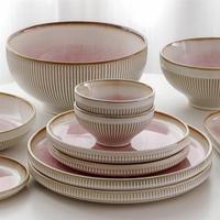 Service de vaisselle en céramique rose à glaçure réactive, style rétro côtelé, en porcelaine, pour hôtels, restaurants et mariages - Vente en gros