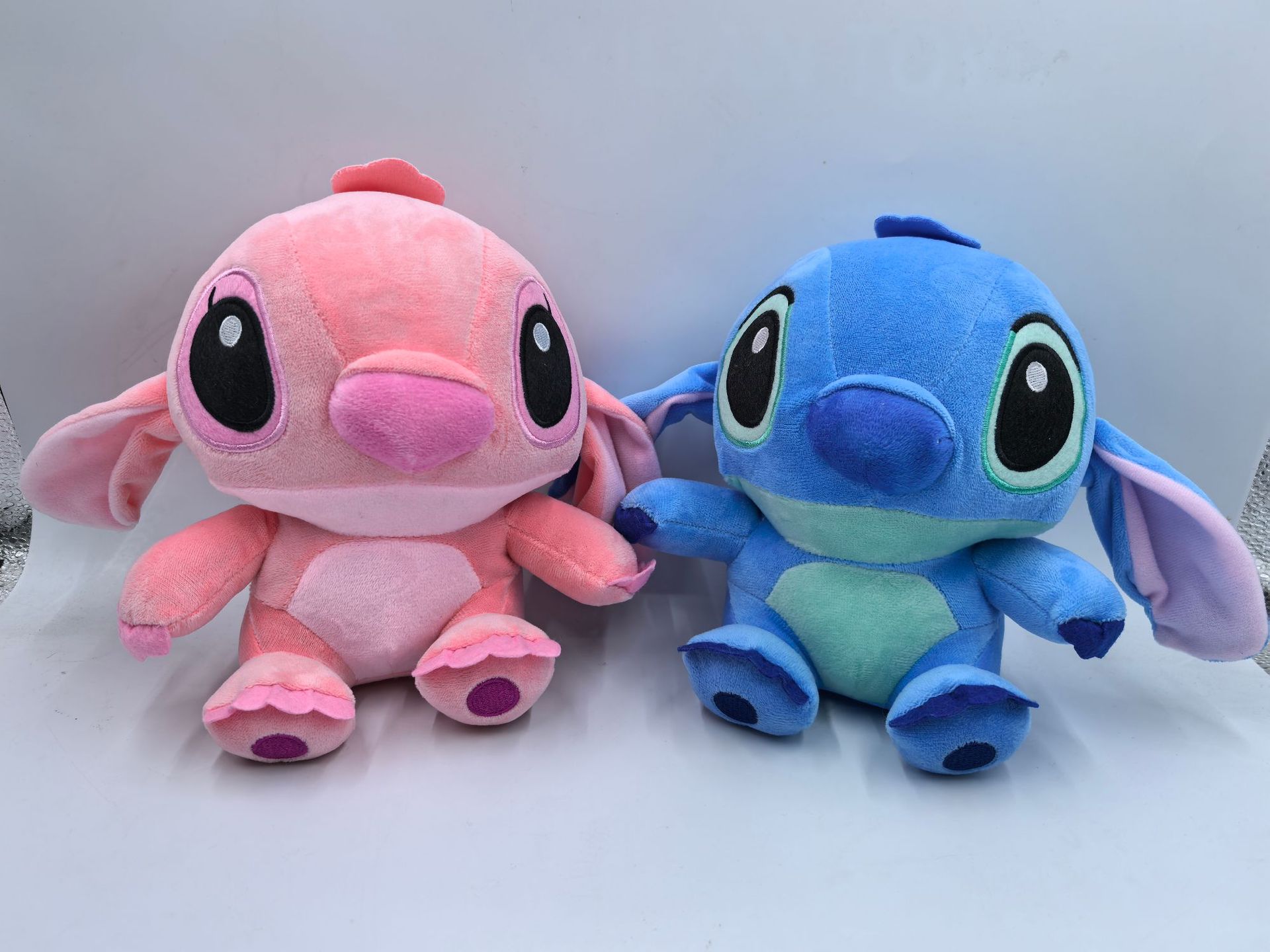 The big-eyed stilbe two kinds together