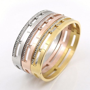 Wholesale Popular Ladies Elegant Exquisite <b>Bangle</b> Jewelry Rose Gold Zircon <b>Bangle</b> for Women Stainless Steel <b>Bangles</b> Pulseira - Product Image 5