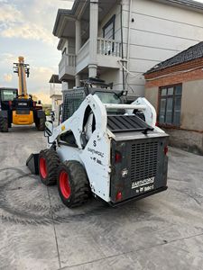 รถตักล้อยาง Bobcat S18 สภาพเดิม เครื่องยนต์ Kubota ทรงพลัง รถตักขนาดกะทัดรัด พร้อมอุปกรณ์เสริมครบชุด - Product Image 4