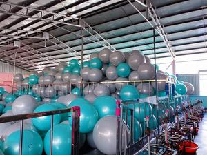 Jouets à sauter en PVC colorés pour enfants - Product Image 6