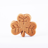 Biscuits sandwichs croustillants épicés et sucrés au goût de feuille d'érable et de fromage, gaufrettes sucrées à faible teneur en sodium, en boîte