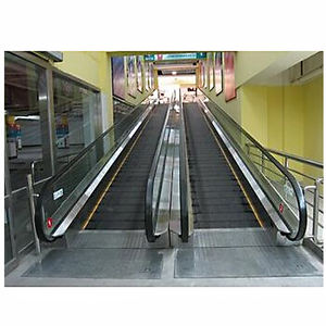 Cina popolare radice scala mobile e in movimento passeggiate per la metropolitana/centro commerciale - Product Image 2