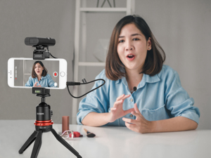 Micrófono Inalámbrico Dual de Solapa <span class=keywords><strong>BOYA</strong></span> BY-WM4 PRO-K2 de 2.4G para Smartphone, Cámara, Entrevistas, Grabación y Vlogging - Product Image 2