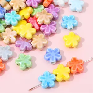 卸売12mm梅の花セラミックビーズDIYブレスレットネックレス素材カラフルな花セラミックビーズジュエリー作り用