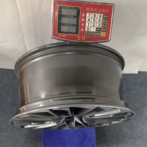 Nouvelles jantes en alliage d'aluminium de 19 pouces pour Audi A6, neuves, 19*8.5J ET40 avec plusieurs rayures - Product Image 4