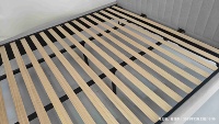 Cadre de lit à dossier haut de style italien/minimaliste, vente en gros d'usine, design moderne en velours rembourré, panneaux, tête de lit haute