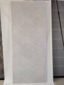 Panneau mural de douche en PVC Carrara White Marble 1/1,2 m, qualité supérieure, imperméable, finition UV, panneau décoratif pour salle de bain - Product Image 2
