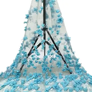 高品质蓝色新娘蕾丝面料3d手工花刺绣薄纱蕾丝面料制衣婚纱