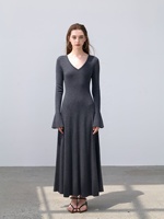 Robe longue sirène en maille à col en V pour femme, manches cloche, moulante, élégante et simple pour l'hiver, idéale pour les soirées