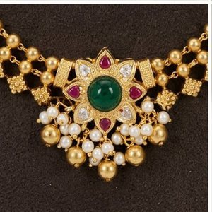 Ensemble collier et boucles d'oreilles classiques en or 22 carats avec cristal vert et design floral en strass pour femmes, bijoux de mariage - Product Image 4