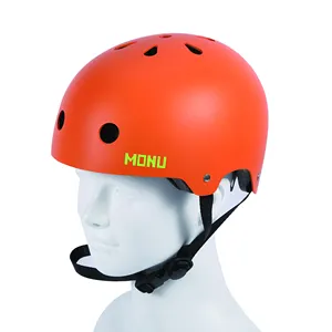 MONU2022新しいアウトドアスポーツOEMODMスクーターアーバンサイクリングライディングローラースケートロングボードカスコデスケートボードヘルメット大人用