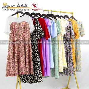 KungFu KingAAA <span class=keywords><strong>Abbigliamento</strong></span> Estivo all'Ingrosso, Vestiti Casual <span class=keywords><strong>a</strong></span> Maniche Corte, Abiti in Cotone Usati, <span class=keywords><strong>Stock</strong></span> di <span class=keywords><strong>Abbigliamento</strong></span> in Balle - Product Image 2