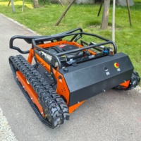 Robot tondeuse compact industriel télécommandé à moteur diesel 4 temps sur chenilles pour terrains en pente