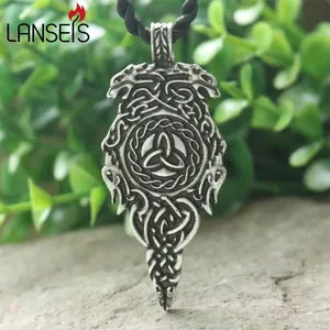 Colgante con símbolo Vking, colgante de lobo celta, collar con amuleto nacional, joyería para mujer - Product Image 1
