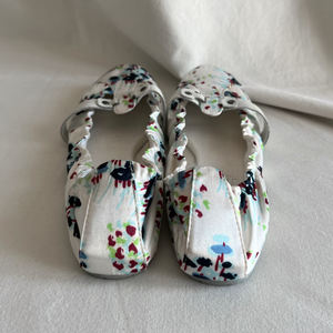 Zapatos Planos de Diseño para Mujer, Estilo Mary Jane con Flores, Satinados, Diseño Nuevo, Zapatos Planos de Moda, Sandalias - Product Image 5