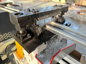 Machine de production de profilés YinYang, ligne d'extrusion plastique, rainure pour bordure de carrelage mural en céramique, plâtre - Product Image 4