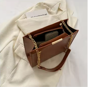 中国网上市场批发女性十字弓斜挎包手袋优质鳄鱼纹PU皮革肩包 - Product Image 2