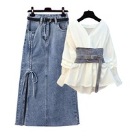 Ensemble deux pièces pour femmes grandes tailles, style doux, chemise ample à col en V, design tendance, jupe en jean à taille cintrée