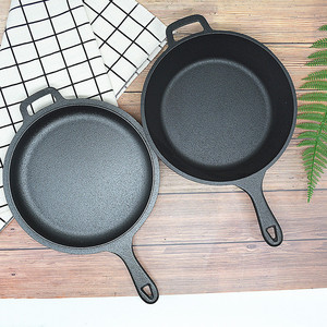 <span class=keywords><strong>Cocotte</strong></span> <span class=keywords><strong>en</strong></span> <span class=keywords><strong>fonte</strong></span> classique de 27 cm, double usage, pré-assaisonnée, avec couvercle <span class=keywords><strong>en</strong></span> <span class=keywords><strong>fonte</strong></span> - Product Image 6