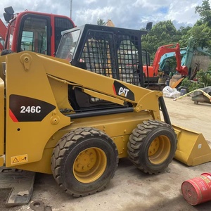 รถตักล้อยาง CAT 246C สีดำ พร้อมแขนไฮดรอลิกสำหรับงานก่อสร้างหนัก - Product Image 5