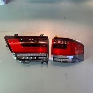 Luces traseras LED nuevas, luces de freno y luces direccionales aptas para el Land Cruiser LC300 2022 - Product Image 1