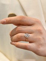 Bague élégante et classique de style européen, sertie de diamants de laboratoire ovales taille rose, inspirée de Taylor, Hailey et Dua Lipa, en or jaune et blanc 14 carats