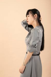 Pendientes colgantes <span class=keywords><strong>de</strong></span> loto fino hechos a mano <span class=keywords><strong>de</strong></span> cerámica con <span class=keywords><strong>perlas</strong></span> <span class=keywords><strong>de</strong></span> agua dulce 925 ganchos <span class=keywords><strong>de</strong></span> plata diseño elegante - Product Image 3