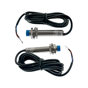 Capteur de proximité inductif étanche OKY3279-2 PNP LJ12A3 4 Z AY Portée de détection 12 mm Détection de métaux - Product Image 3