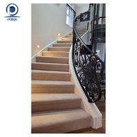 Escalier intérieur Optima à poutre centrale, escalier à poutre simple avec garde-corps en câble et poteaux de fixation en surface