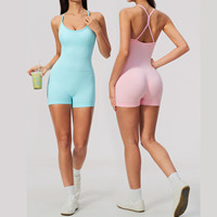 Combinaison de yoga |   Combinaison de sport sans couture à dos croisé personnalisée |   Combinaison de shorts moulants de sport pour femmes
