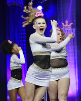 Tenues de cheerleading personnalisées OEM pour filles, uniformes de danse de scène pas chers, tenues imprimées pour compétitions de cheerleading