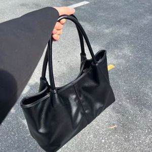 Bolso de Hombro de Diseño Exclusivo, Nuevo Estilo 2025, Popular, Moderno, Simple y de Gran Capacidad - Product Image 2
