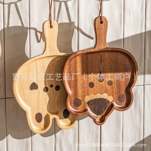Bandeja de madera con dibujos animados de osito y conejito con asa para servir frutas y bocadillos - Product Image 2