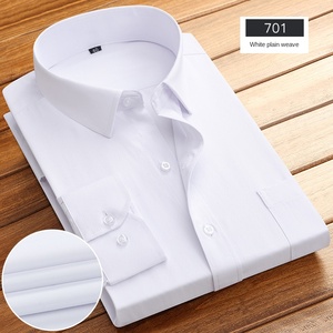Nuova <span class=keywords><strong>Camicia</strong></span> Primaverile Casual da <span class=keywords><strong>Uomo</strong></span> <span class=keywords><strong>a</strong></span> <span class=keywords><strong>Righe</strong></span>, Maniche Lunghe, Slim Fit, Stile Coreano, Bianco Puro, Anti-Pilling, in Popeline di Poliestere/Cotone - Product Image 4