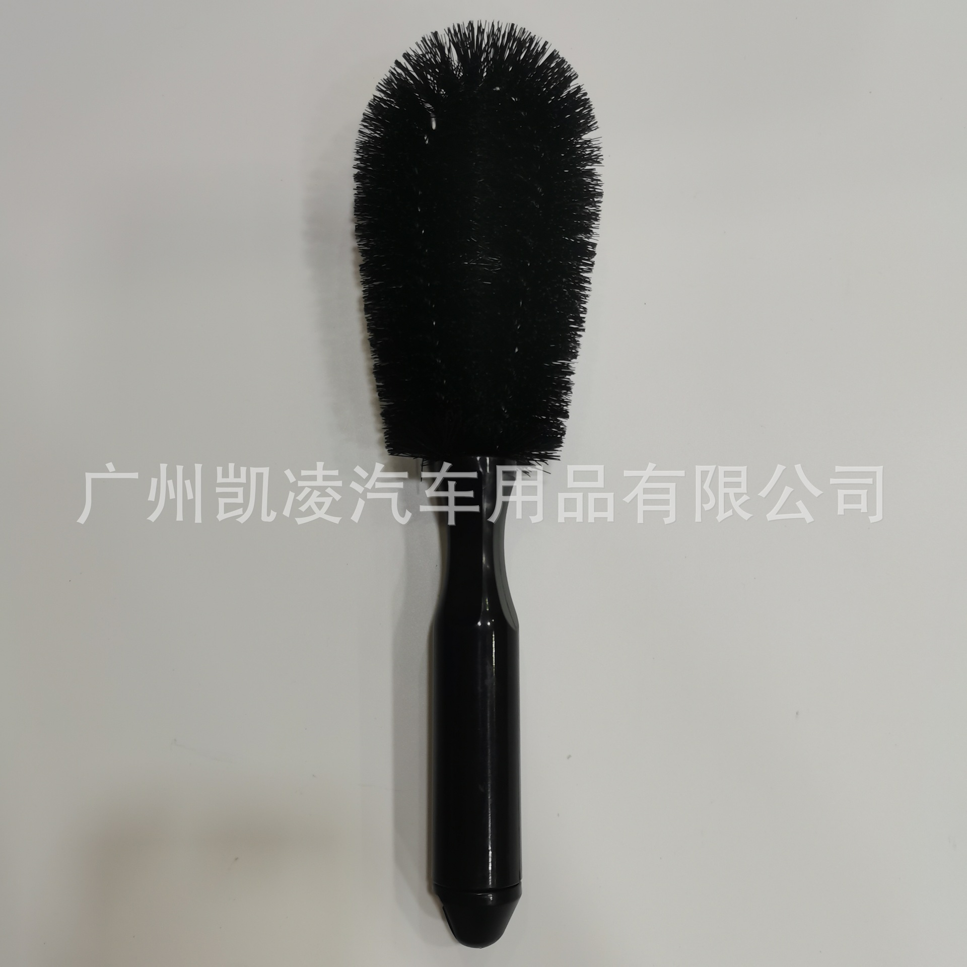 Round-tipped U-brush (black)