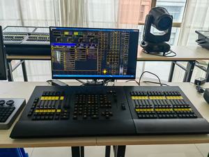 Giá tốt nhất 1 bộ lệnh Wing và fader Wing DMX ánh sáng sân khấu onpc điều khiển - Product Image 6