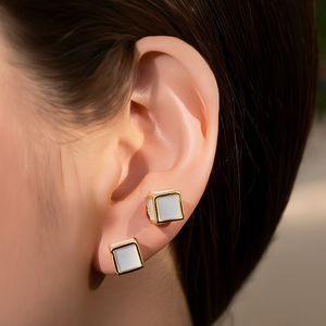E295-E180-0430B Fashion <b>Stud</b> <b>Earrings</b> - Product Image 3