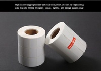 Rollos de Papel Térmico Recubiertos de Cobre, Etiquetas Autoadhesivas Plegables; Etiquetas de Código de Barras para Uso Logístico, Forma Cuadrada