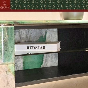 GOLDKING Mueble de TV Moderno y Minimalista para Sala de Estar, con Paneles Laterales de Tela, Marco Metálico y Detalles en Mármol Verde, Personalizable - Product Image 6
