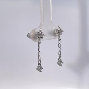 Boucles d'oreilles créoles rondes en laiton plaqué or tendance TIanyu Gems avec zircone cubique blanche et pendentifs classiques populaires en forme d'étoile - Product Image 2