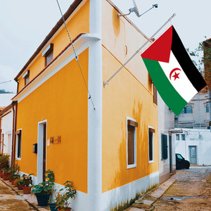 Vente en gros 3x5ft La <span class=keywords><strong>République</strong></span> <span class=keywords><strong>arabe</strong></span> sahraouie démocratique drapeaux polyester Personnaliser toutes les nations expédition rapide Fournisseur fiable - Product Image 1