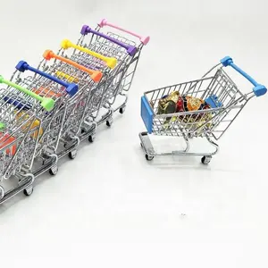 Mini carrito de compras de Metal para niños, cesta de mano para escritorio, juguetes para niños, comida, bolígrafo, teléfono, soporte de regalo para la Oficina y el hogar, novedad