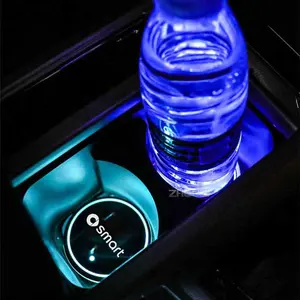 Suporte de garrafa acrílico de led, porta copo de garrafa à prova d'água com logotipo personalizado, porta copo de carro com efeito de 7 cores diferentes