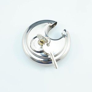 YH1256 RTS SUS201 <span class=keywords><strong>SUS304</strong></span> Candado de grillete de disco con 2 llaves 70mm Rodillos de barco Camper Jacks - Product Image 5