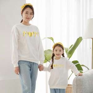 Tenues Assorties Maman et Moi – T-shirts en Coton Tendance à Manches Longues avec Imprimés Mignons – Vêtements Décontractés Parent-Enfant – Meilleures Ventes - Product Image 4