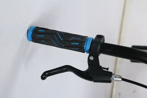 Vélo de montagne pour adultes à cadre en fer, 26 pouces, simple vitesse, double couleur, fourche avant à <span class=keywords><strong>amortisseur</strong></span> non verrouillable, <span class=keywords><strong>pas</strong></span> <span class=keywords><strong>cher</strong></span> - Product Image 3