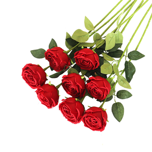 Bouquet di fiori per matrimonio a casa floreale in seta rossa <span class=keywords><strong>rosa</strong></span> <span class=keywords><strong>rosa</strong></span> bianca tessuto centrale in plastica <span class=keywords><strong>rosa</strong></span> artificiale fiore finto - Product Image 2