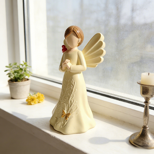 Figura de Ángel Orando Hecha a Mano en Resina con Pájaro Rojo y Mariposa para Decoración del Hogar - Product Image 2